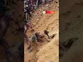Miners in Congo escape from collapsed gold mine - 00:22 min - News - Video