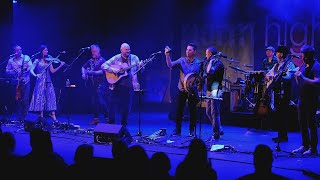 &quot;Cecilia&quot; - The High Kings &amp; Gaelic Storm - (Live) Medford, Ma. USA