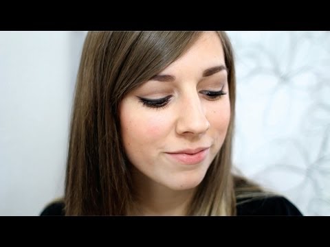 Un maquillage simple par Laura de MakeupTipsChannel