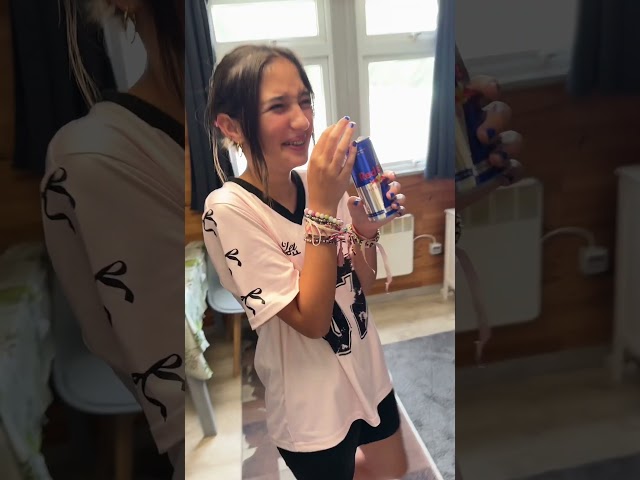 Elle est vraiment cru en plus 😭🤣🤣￼
