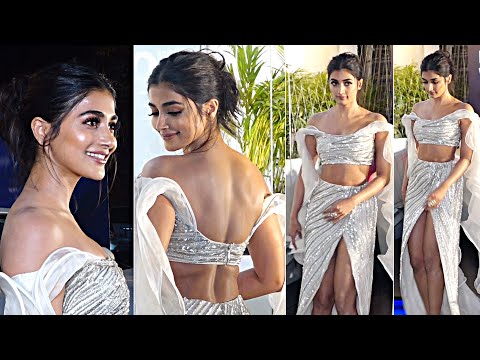 Actress Pooja Hegde's latest looks leaves fans breathless