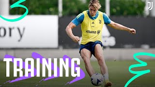 Wednesday training at JTC with Di Maria, Vlahovic and more! | Juventus Training