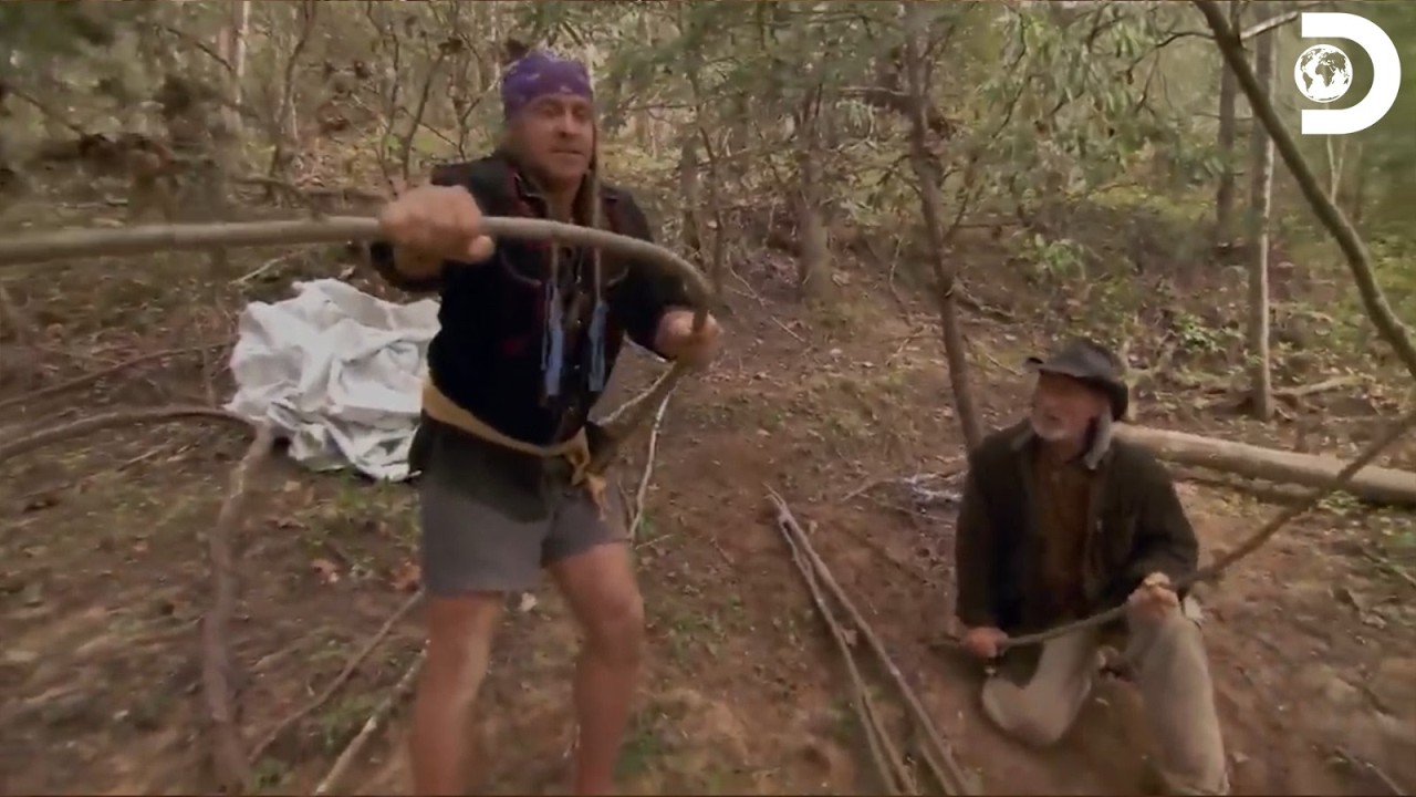 When Jungle Survival Turns Into A Nightmare | Dual Survival S2 | Discovery Channel India