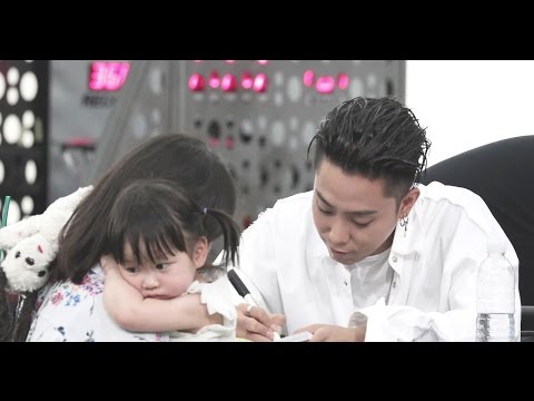 젝스키스 18년만에 팬사인회! 엄마가 된 팬의 아이를 보는 은지원의 심정은 어땠을까? T_T