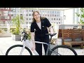 The lightweight Velotric T1 e-bike looks and feels like a regular bike(CNN) - 04:01 min - News - Video