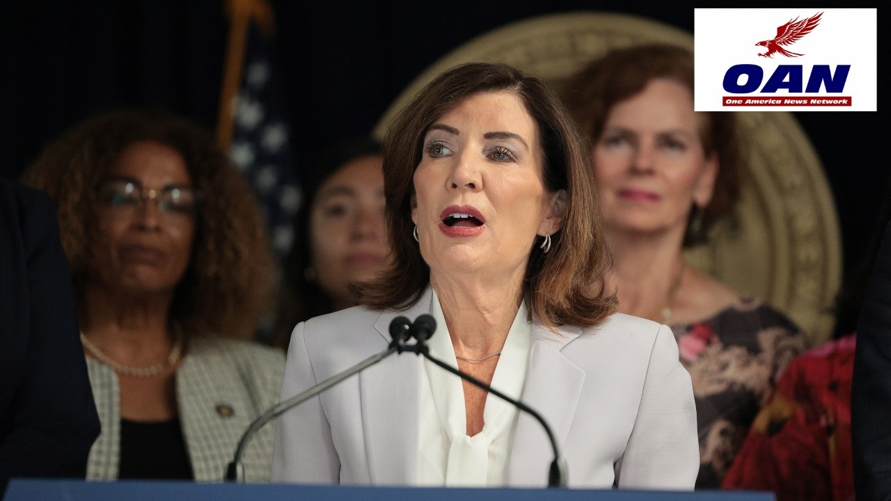 15 New York Sheriffs Sue Hochul, Letitia James Over ICE Cooperation Law