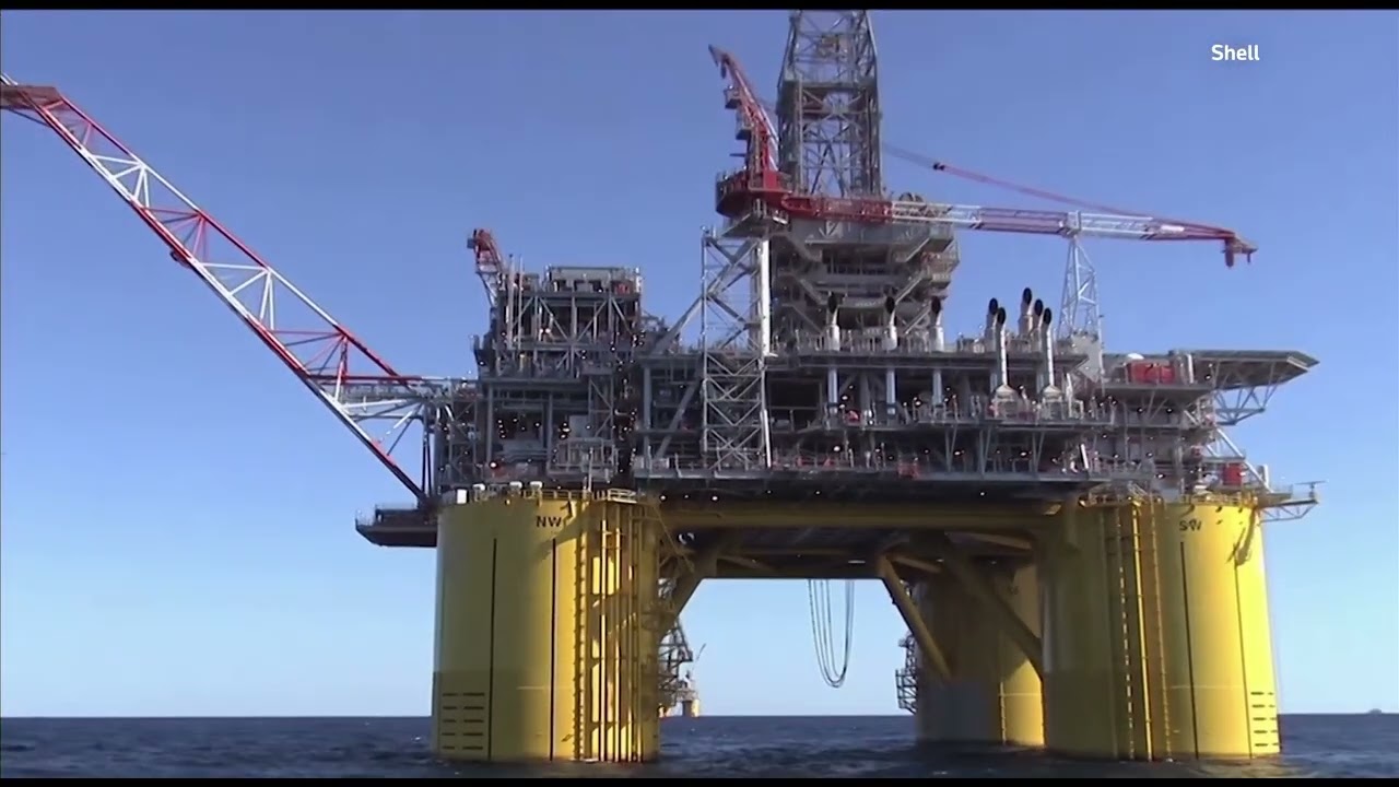 Oil prices fall on supply glut, trade war concerns | REUTERS