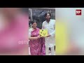 LIVE- పవన్ కళ్యాణ్ కి వదినమ్మ బహుమతి | Surekha and Chiru Surprise gift to Pawan Kalyan | 99TV  - 00:00 min - News - Video