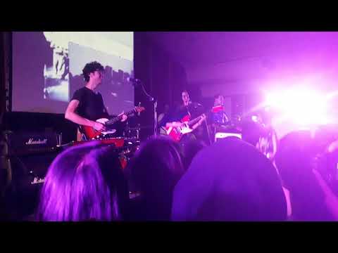 Fazerdaze - Lucky Girl | At Rossi Music Fatmawati Jakarta