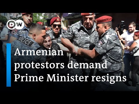 Armenian protests enter third day over Nagorno-Karabakh conflict | DW News