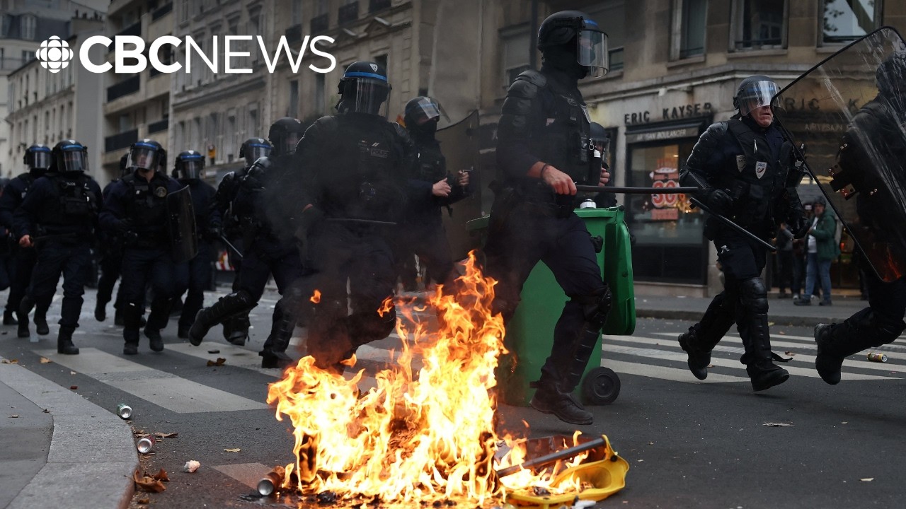 Students in France clash with riot police amid weekslong education protests
