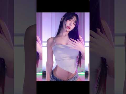 넥타이 잘마는 여자 어때? Belt dance Tie dance #insane #댄스챌린지 #fypyoutube #dance #chellenge #벨트