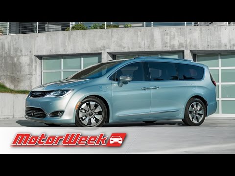 First Look: 2017 Chrysler Pacifica Hybrid