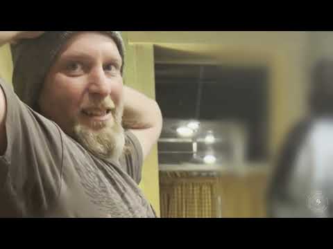 Pred Makes C0NDUM BALLOON To Impress Mom & Daughter Before Getting ARRESTED (Bedford, Virginia)
