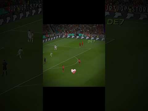 Ronaldo was confused what bro was doing 😂 #viralvideo #football #trending