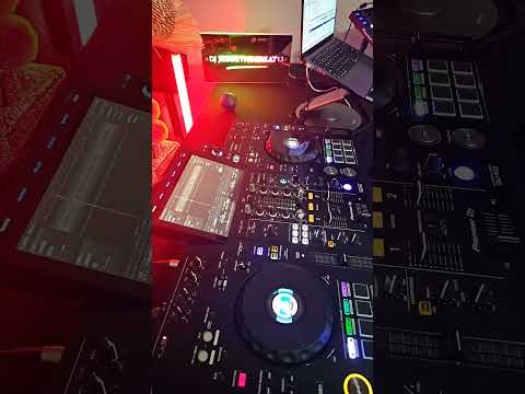 Josephine - Chris Rea 🎶 The Smoothest Dj in the World 🌎