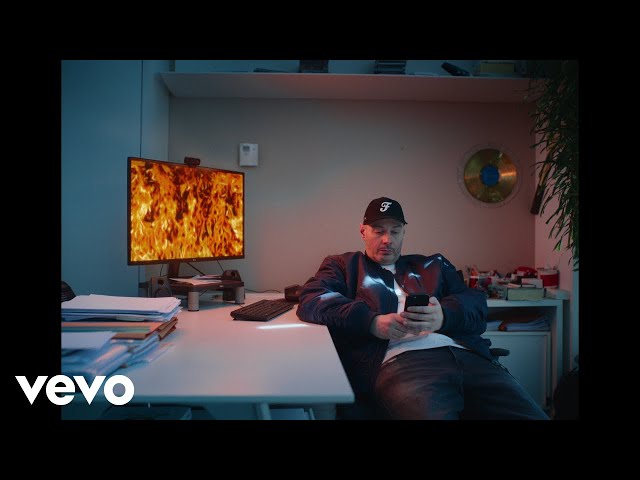 Fabri Fibra, Tredici Pietro - Che Gusto C'è (Official Visual Video)