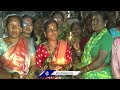 Goddess Saralamma Shobha Yatra  At Kannepalli  Medaram Jatara  | V6 News  - 05:30 min - News - Video
