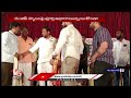 Konda Vishweshwar Rao Challenge To Ranjit Reddy Over Hanuman Temple Land Kabza |Shamshabad | V6 News  - 01:34 min - News - Video