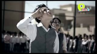 Sinfdosh porno Onam jinsiy aloqada bolgan Galisha kabi uy atrofida yuradi