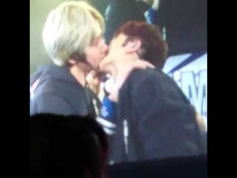OMG SUPER JUNIOR 83LINE 2016 KISS