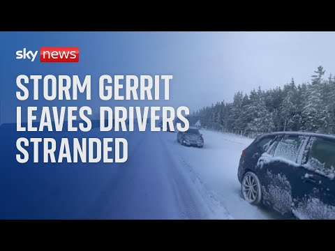 Storm Gerrit leaves drivers stranded in snow in 'major incident'