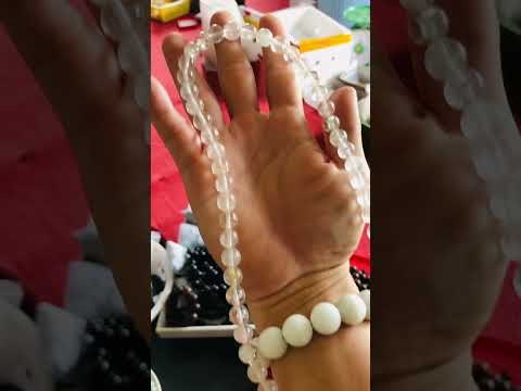 Chuỗi hạt đá quý Topaz Lâm Đồng 68 hạt 10li màu hồng nâu& xanh lơ  #topaz  #jewelry  #gem  #gemstone