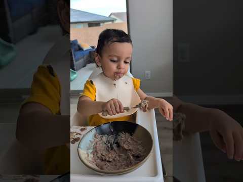 Share your food 😋#healthybabyfood #babyanddog