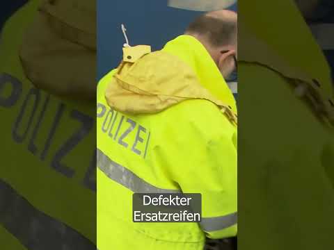 Schwerlaster fährt mit defekten Reifen!  #dokumentation #focustv #reportage #gefahr #polizei