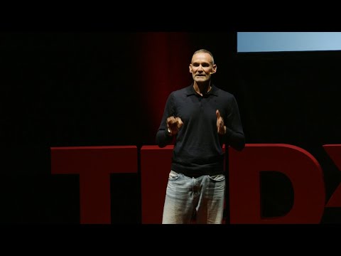 “L'acqua bolle a 100° gradi”. Accettazione, Disciplina e Pazienza | Giacomo Sintini | TEDxPerugia