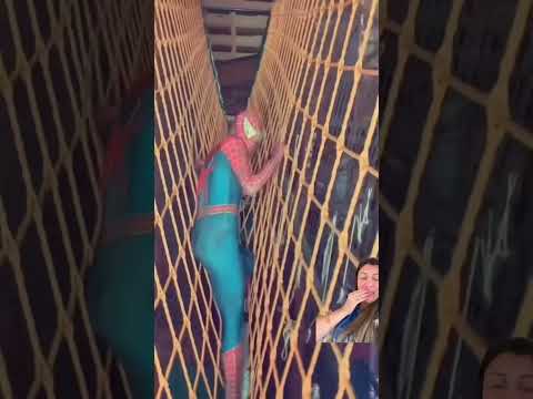 A morte quer pegar o homem aranha 🤪 #funny #marvel #cartoon #spiderman #fun #barbieptbr