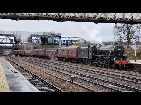 Black 5 44871 & 47746 at Lincoln Central with RTC's "The Lincoln Christmas Express" (09/12/2023)