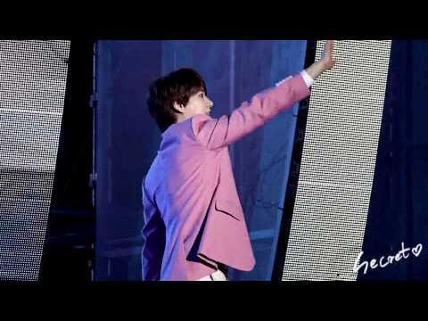 150809 대한민국 음악대향연 - Shake It Up! + 떴다 오빠 + 행복 (KYUHYUN)