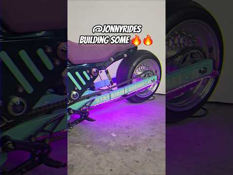 Stay Riding Garage was throwing down tonight! @JonnyRidesmakes these #grom bikes art! #honda