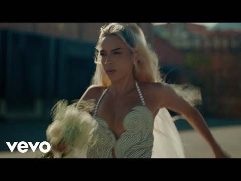 Bad Gyal - Sin Carné (Video Oficial)