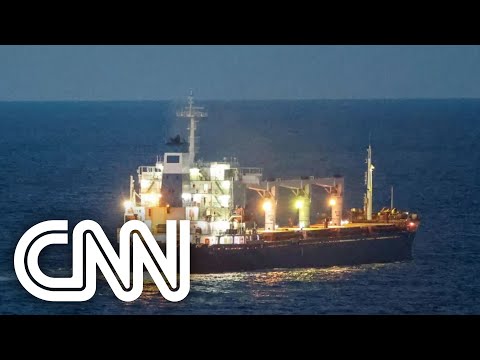 Primeiro navio de grãos a deixar Ucrânia durante guerra chega à costa da Turquia | AGORA CNN