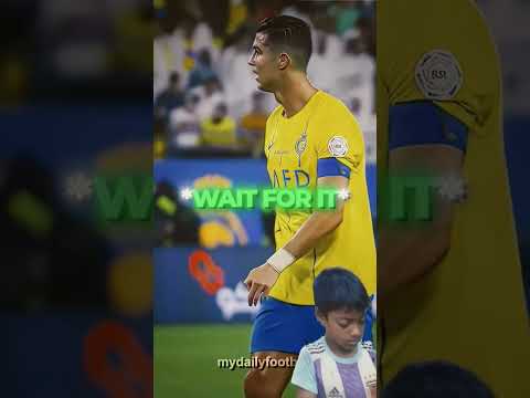 Cristiano Ronaldo football power off head ⚽⚽#football #cr7 #shortvideo #footballskillschallenge