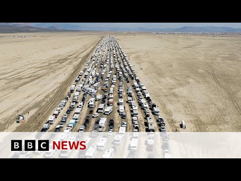Burning Man: Huge queues as people leave festival - BBC News