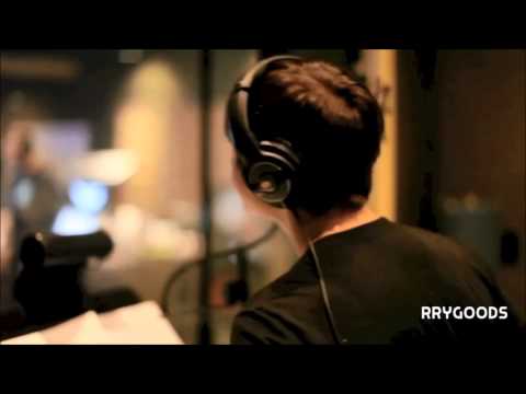 justin bieber singing in the studio - best vocals