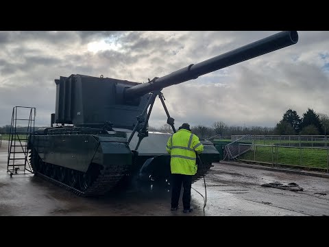 Tanks & Chill at The Tank Museum w/ Fam