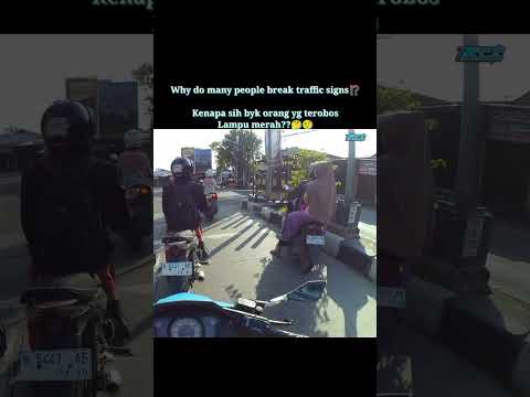 Why do many people break traffic signs⁉️ Kenapa byk orang terobos lampu merah?🤔 #shorts #motovlog