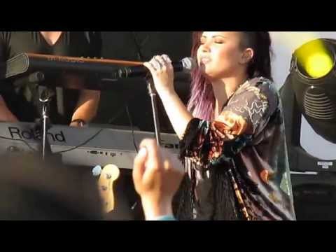 Nightingale - Demi Lovato- Microsoft Opening Roosevelt Field - 6/21/2014 mp3