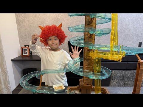 レオくんが超巨大流しそうめんスライダーでそうめんをたべてみた！Part13 トイキッズ