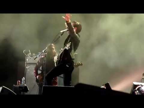 Jamie Cook without guitar during 'Dancefloor' into 'Library Pictures' at Rock Werchter 2014
