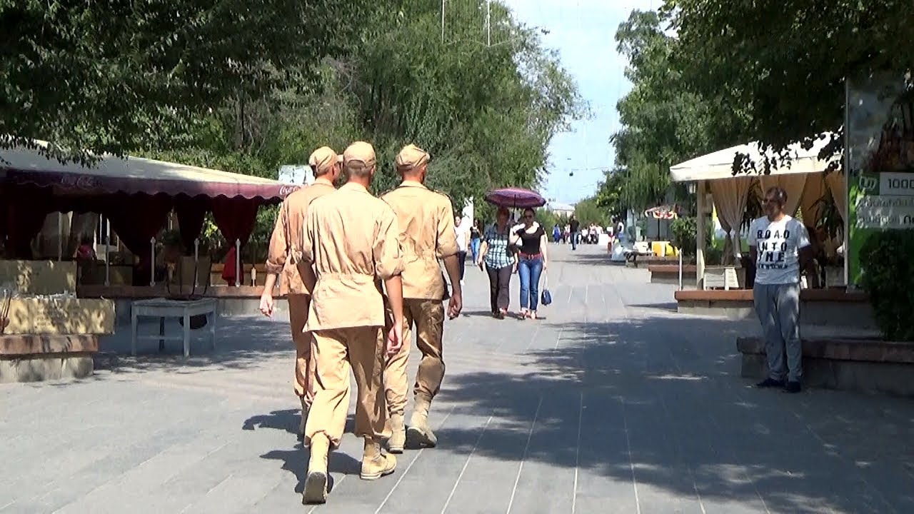 Российские солдаты в Гюмри — залог спокойствия или источник тревоги?
