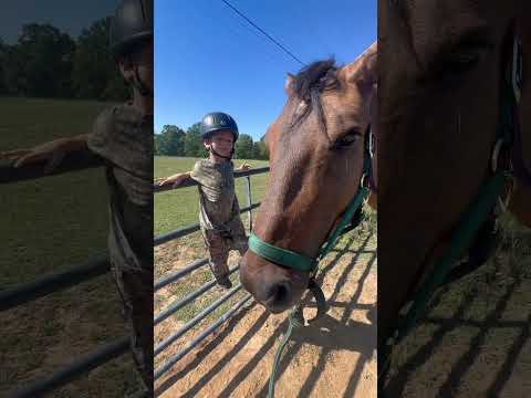 Anyone else’s kids insist on riding bareback to the pasture & then give them the cutest “pep talks?”
