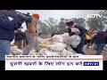 Farmers Protest: Shambhu Border पर किसानों और प्रशासन की बातचीत असफल, Delhi मार्च कर रहे हैं Kisan  - 02:57 min - News - Video