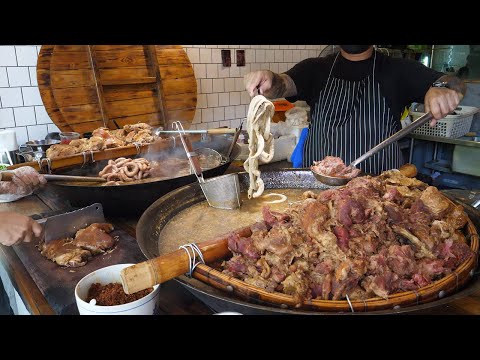 거대한 가마솥 고기 국수 / giant cauldron, beef and pork noodles - thai street food