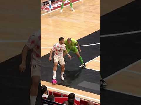 El pase de LOCOS de Rivera @ElPozoMurciaFS #FútbolSala #Futsal #Skills #Pase #fútbolsala