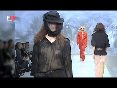 Vintage in Pills KENZO Spring 2002 - Fashion Channel